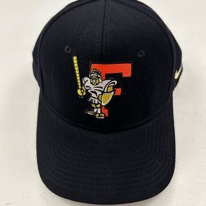 Vintage Cal State Fullerton Tittan Graphic Blue Fitted Baseball Hat Size 7